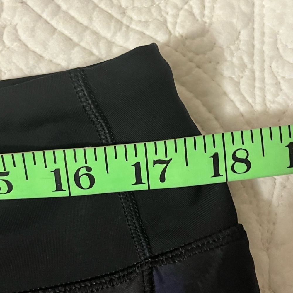 Lululemon Speed Up Swift  Print 4” Shorts, Frozen Flourish, size 10 - Picture 5 of 8